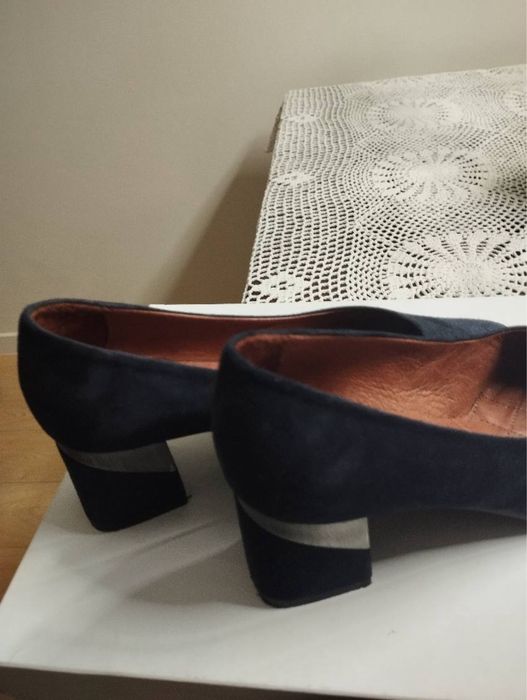 Buty półbuty czółenka Hispanitas r.37 skóra zamszowa
