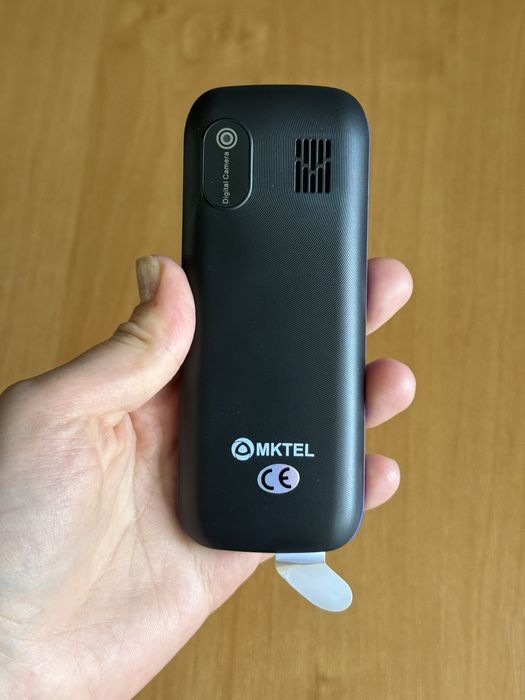 Телефон mktel m2023 з камерою і ліхтариком