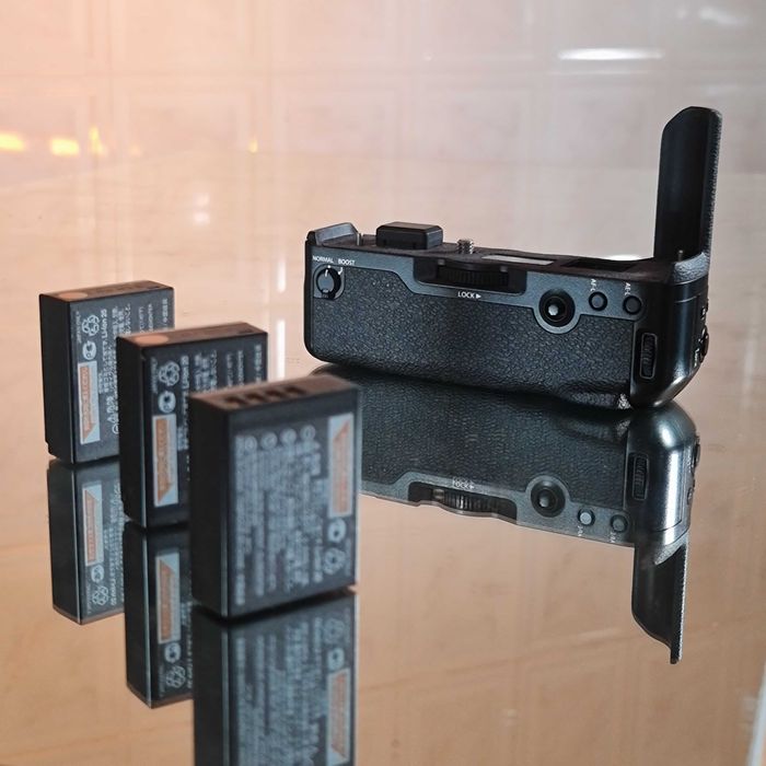 Fujifilm XT2 + Battery Grip