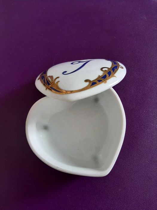 Guarda jóias em Porcelana forma Coração