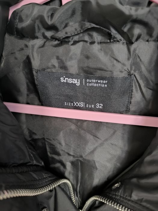 Kamizelka z kapturem, długa, czarna,rozmiar XXS, 32, Sinsay