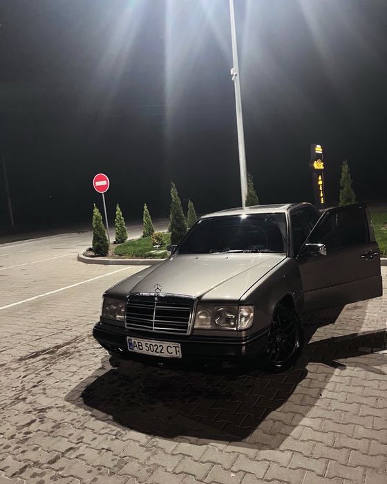 Продам мерсидес 124 є300 3.0 газ ,бензин