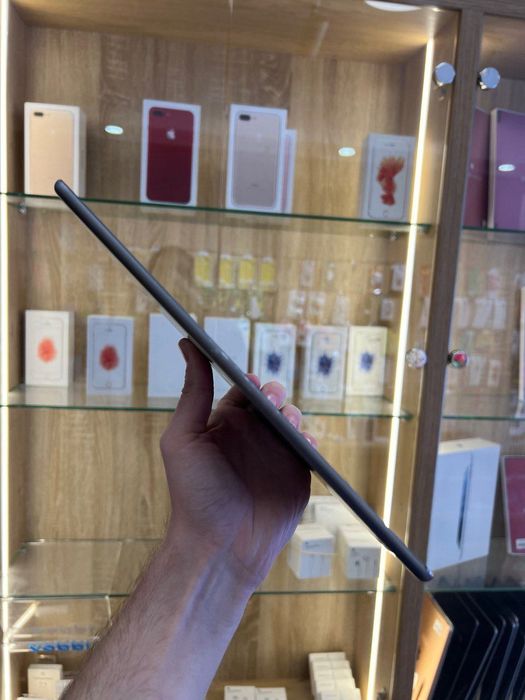 iPad Air 2 64 gb Space Gray Wifi 9.7 планшет з гарантією. ігри робота