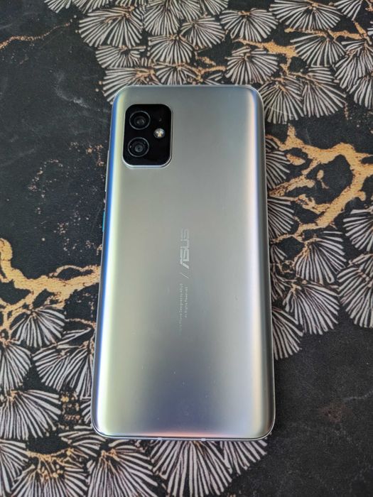 Asus Zenfone 8 128/8 Gb (uszkodzona warstwa dotykowa)