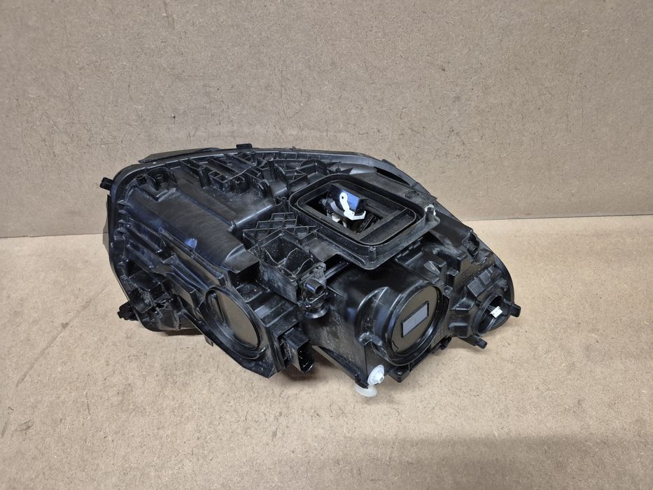 Lampa reflektor full led mercedes EQA EQB lewy europa