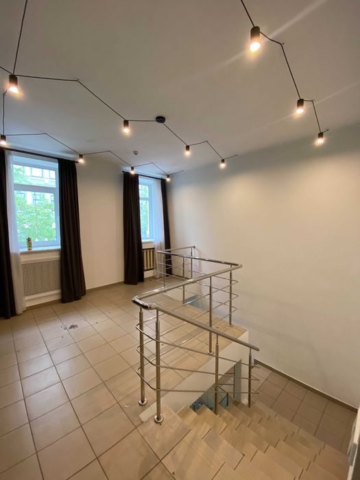 Продаж окремо розташованої будівлі в центрі Подолу - Готовий бізнес