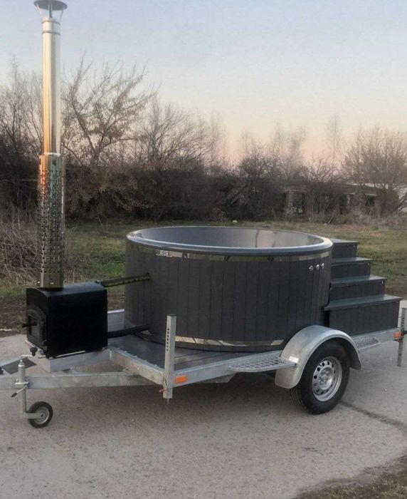 Виробники чанів джакузі. Купіль на дрова Мобільна лазня