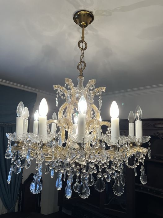 Candeeiro em bom estado