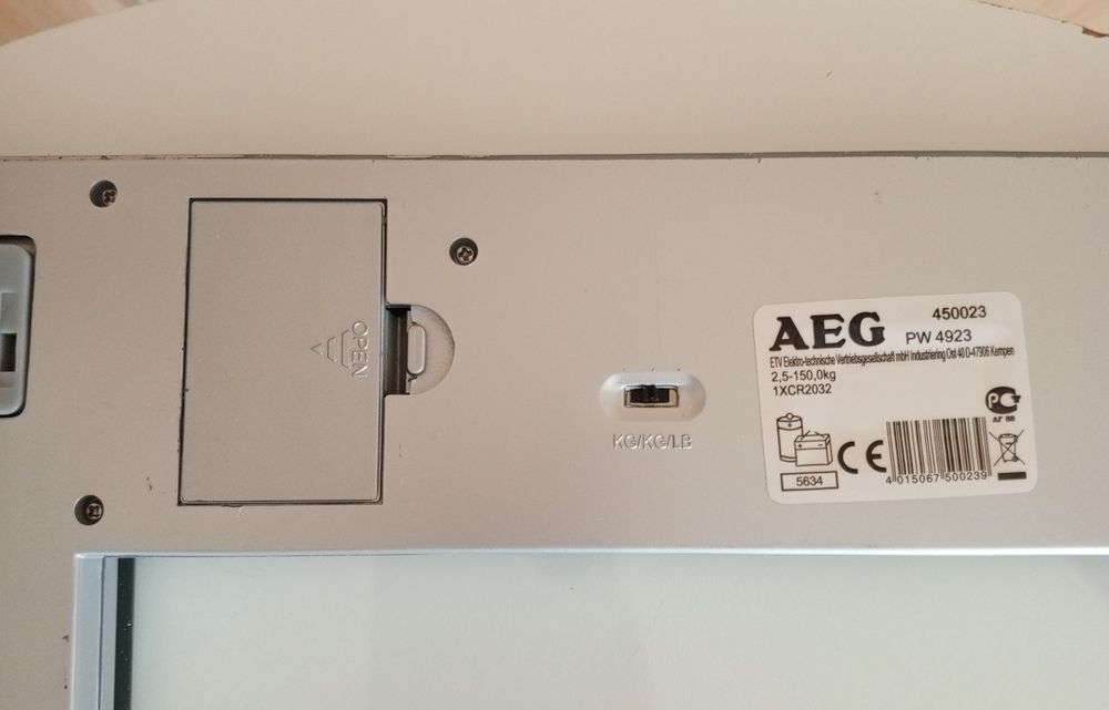 Весы напольные диагностические AEG