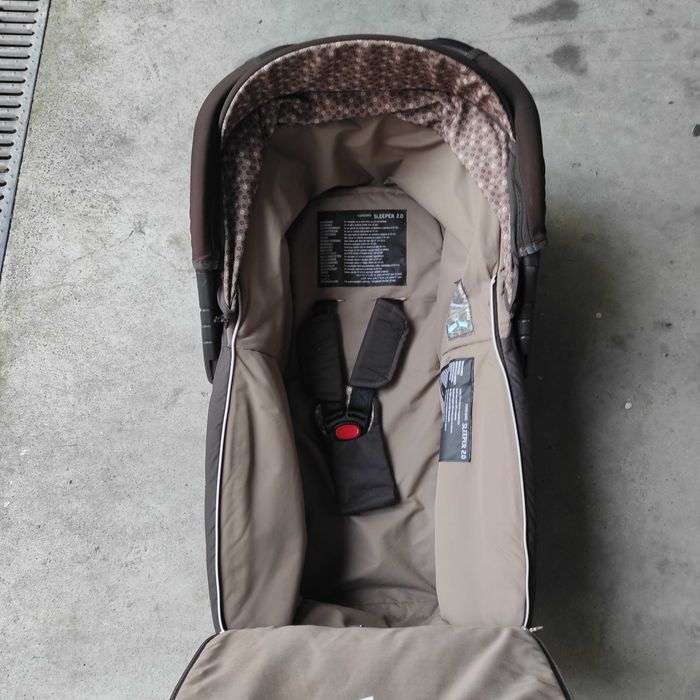 Trio Neo Concord com isofix, ovo, alcofa e capa para a chuva