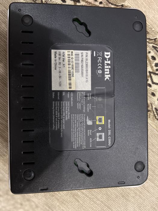Роутер D-link робочій,вживаний.З блоком живлення.