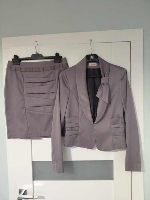 Elegancki damski komplet żakiet ze spódnicą Orsay