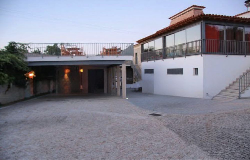 Moradia de luxo com jardim