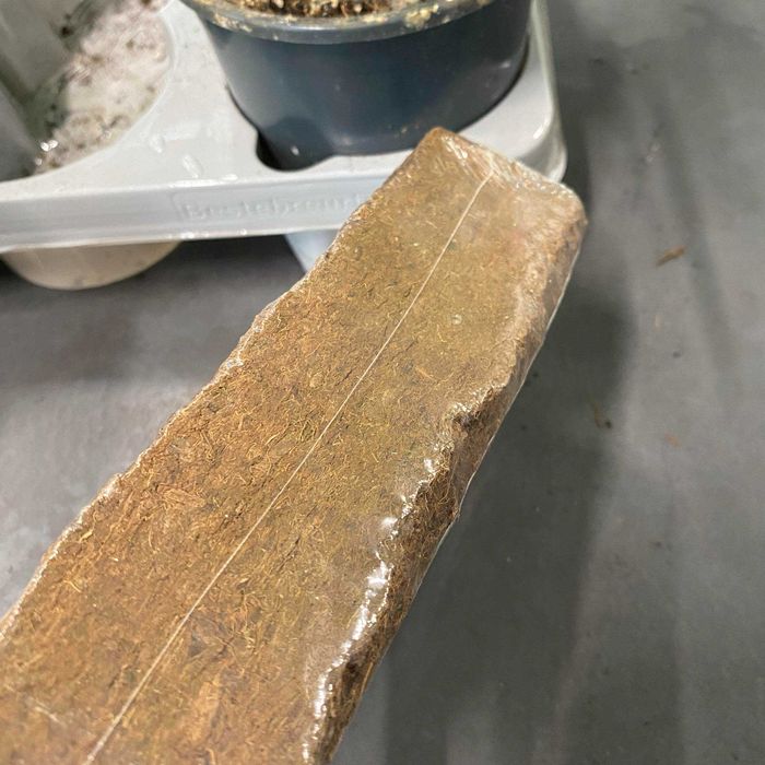 Włókno Kokosowe Brykiet Składnik Podłoża 650G 8-9L