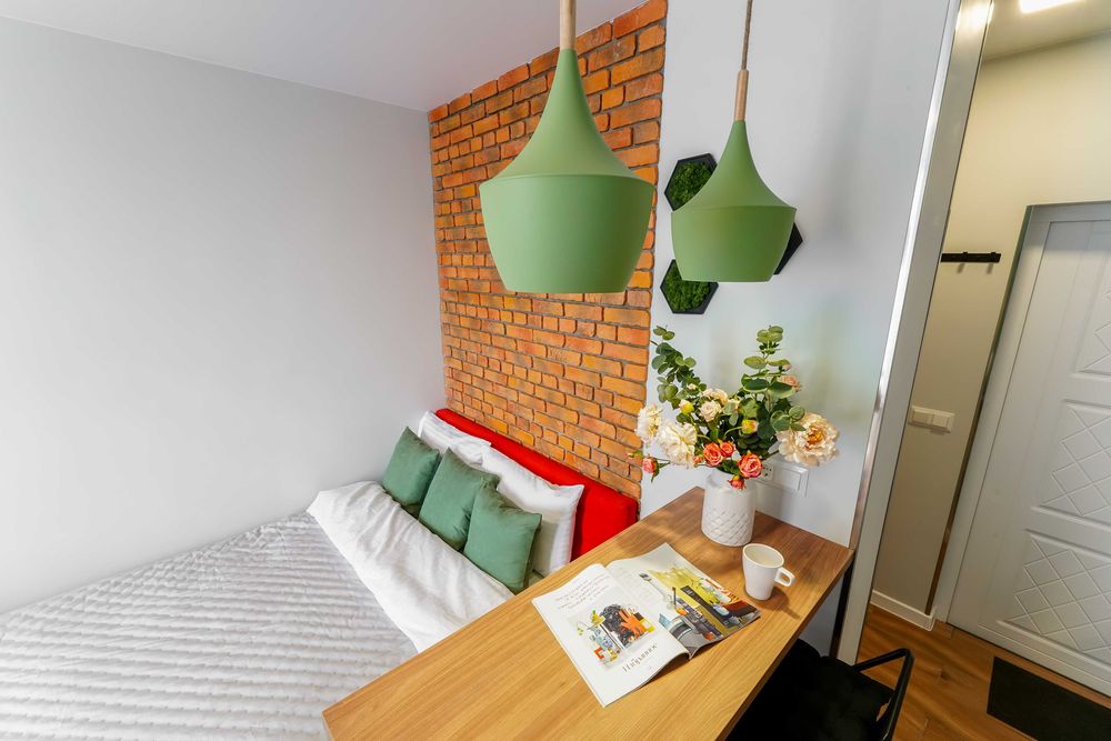 Сучасна ТЕПЛA студія подобово: Ідеально для відпочинку та роботи #T432