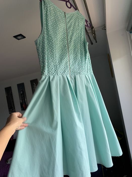 Sukienka mietowa Reserved 38