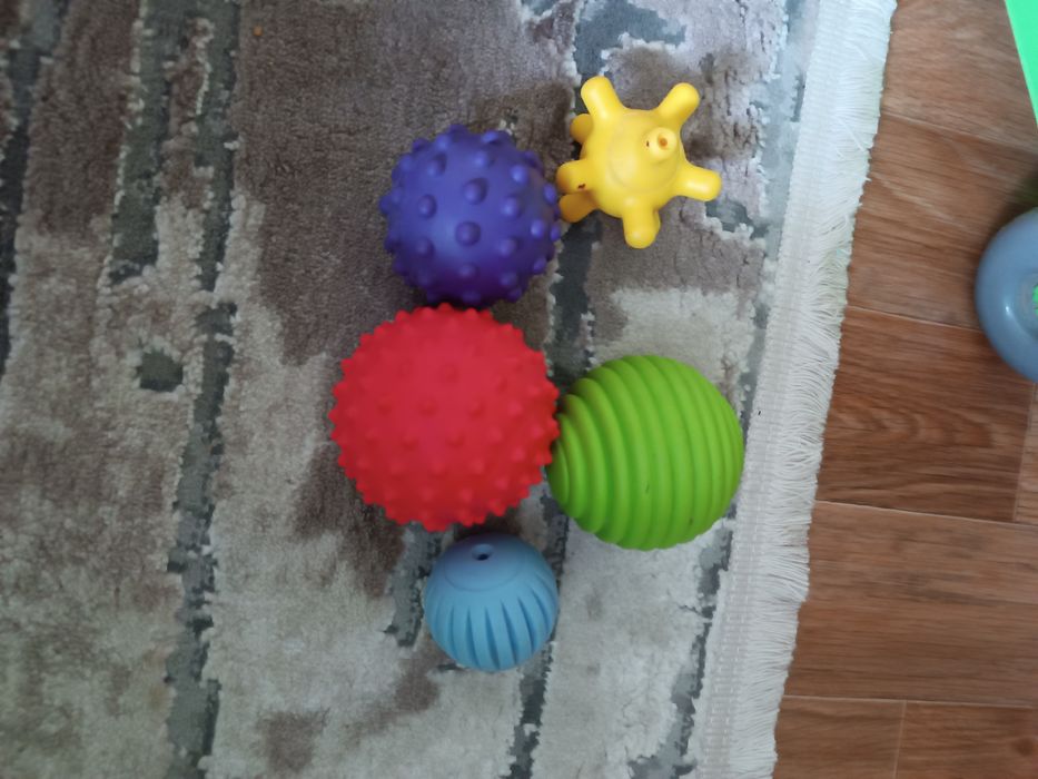 Продам тактильні м'ячі