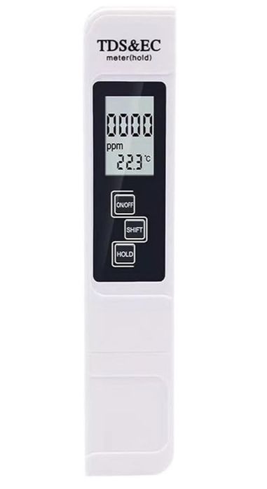 Biały cyfrowy miernik jakości wody