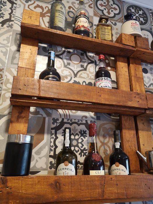 3 Garrafeira Parede Bar/Restaurante