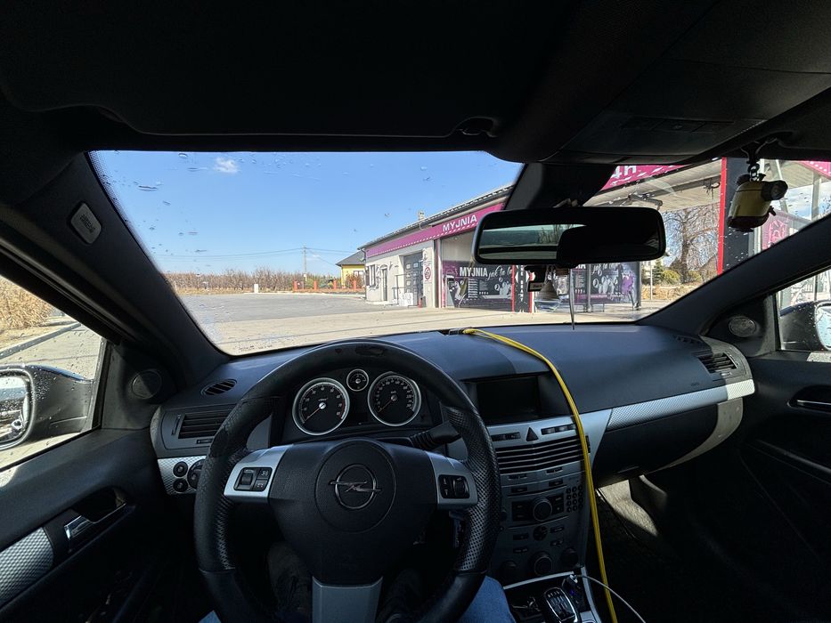 Opel astra h gtc opc line 2 2.0t lpg