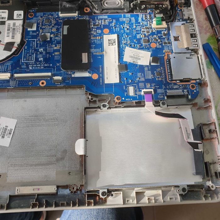motherboard HP 13-U106 x360 processador i5-7200U, sem anomalia