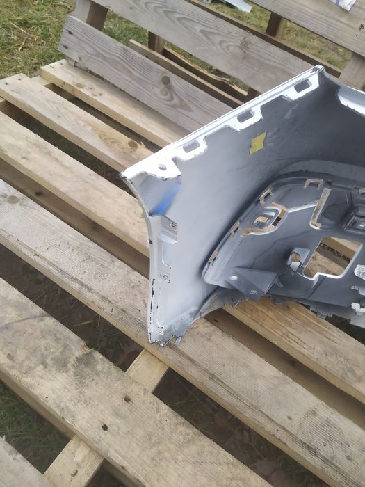 Zderzak przedni przód Audi A1 II 18- 82A