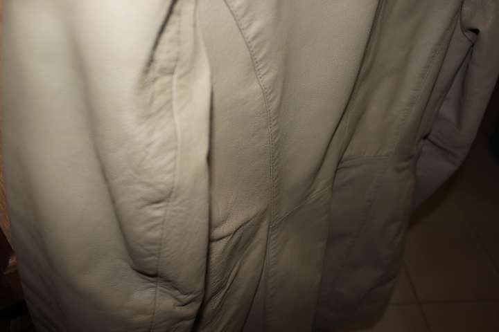 Casaco em pele FETAL Bege Tam L