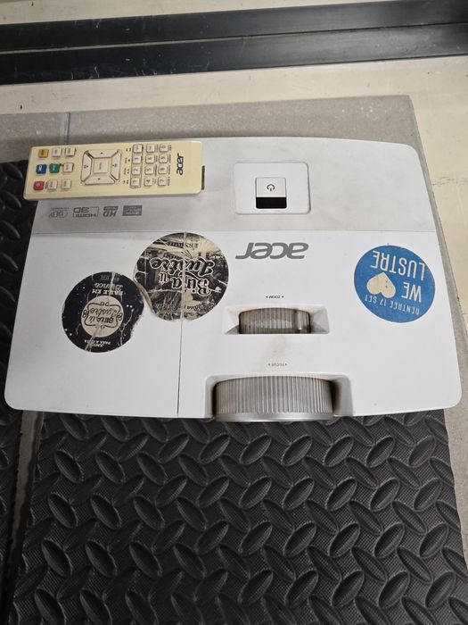 2 Video projector Acer H5380BD Dlp
