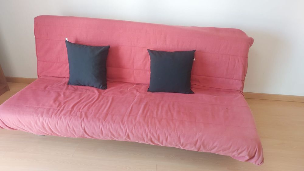 Sofá/divã com cama