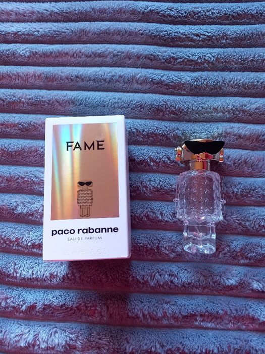 Butelka i pudełko Fame Paco Rabanne.