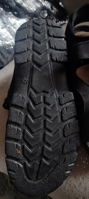 Nowe czarne sandały zdrowotne Scholl