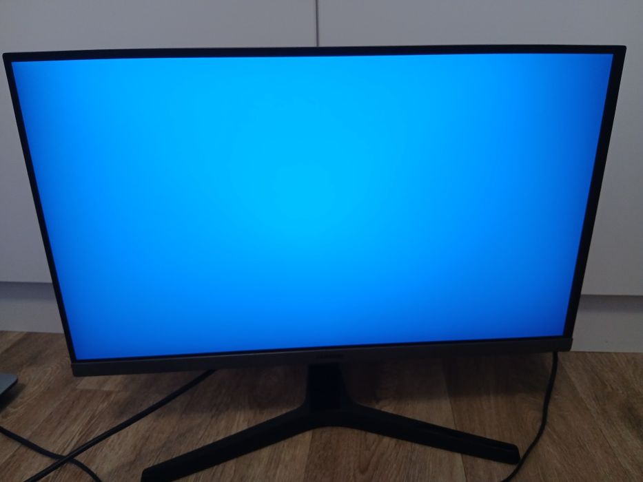 Продам монітор Samsung S24R350FHI 24