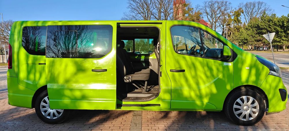 Opel Vivaro Opel Vivaro 9-osobowy Long 120 koni
