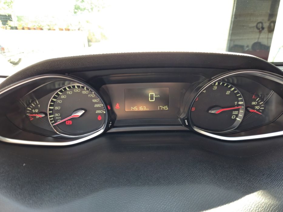 Peugeot 308  bluehdi sw