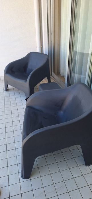 Conjunto mesa e cadeiras