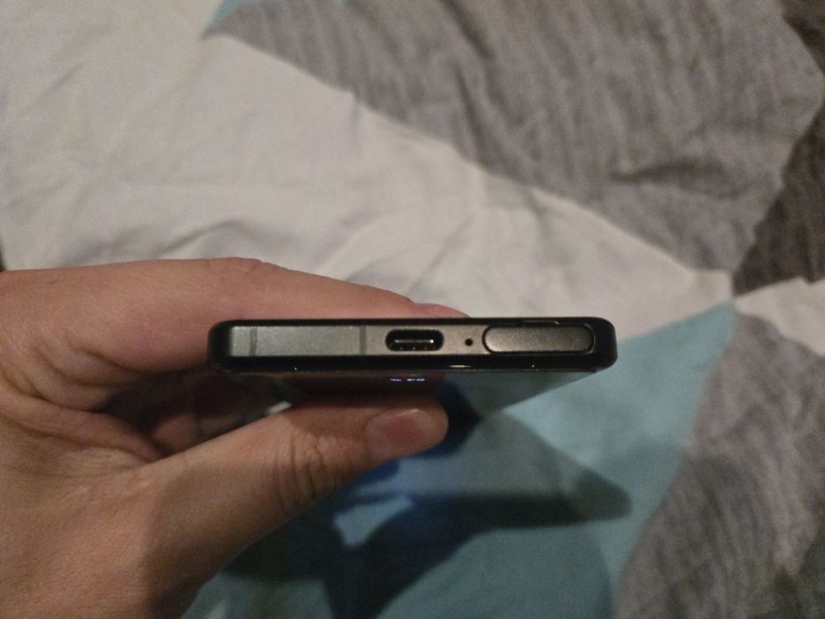 Xperia 5 mark 4 128 gb черний
