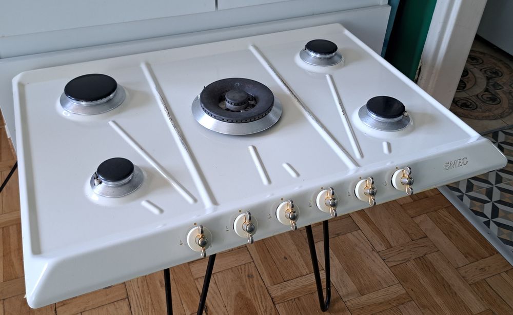 Płyta kuchenna Smeg - gazowa