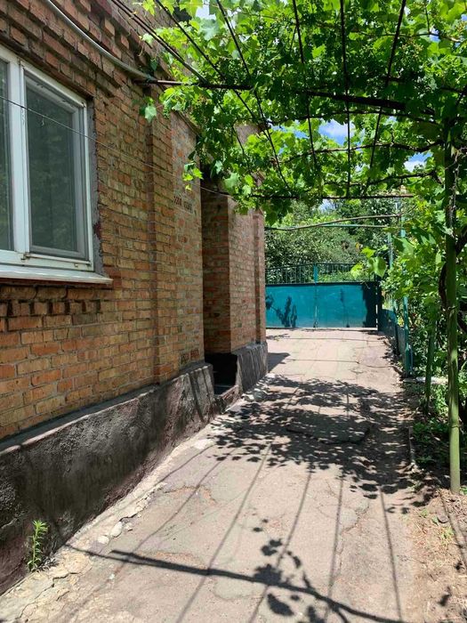 Нова ціна 33000 у.о.Продаж будинку вул. Голубина , р-н Карачуни