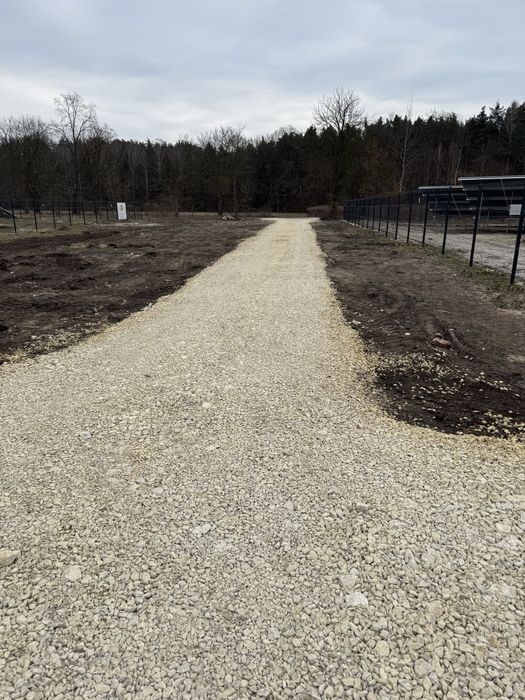 Utwardzanie dróg wjazdów podwórek Układanie kostki, Koparko ładowarka