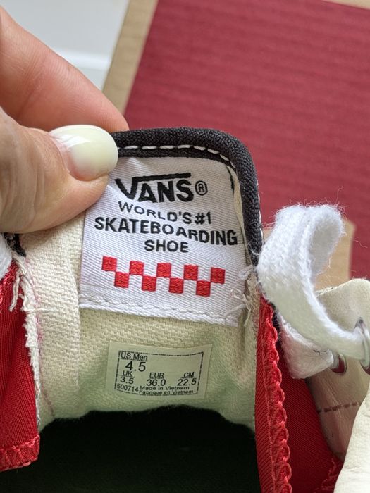 VANS x Skateistan Skate era
