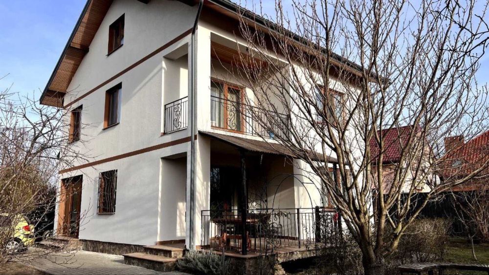 Будинок 220м2. В 20 хв на авто до центру  Львова  (Підрясне)