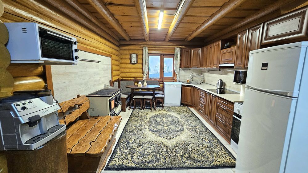 Будинок в горах деревʼяний подобово « Wow дача », чан і гірська річка