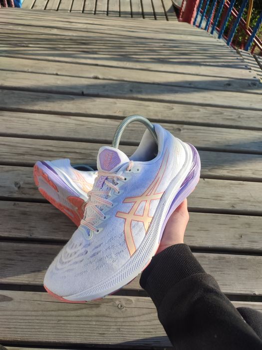 Кросівки Asics Gt-2000 11,42.5 розмір,27 см по устілці