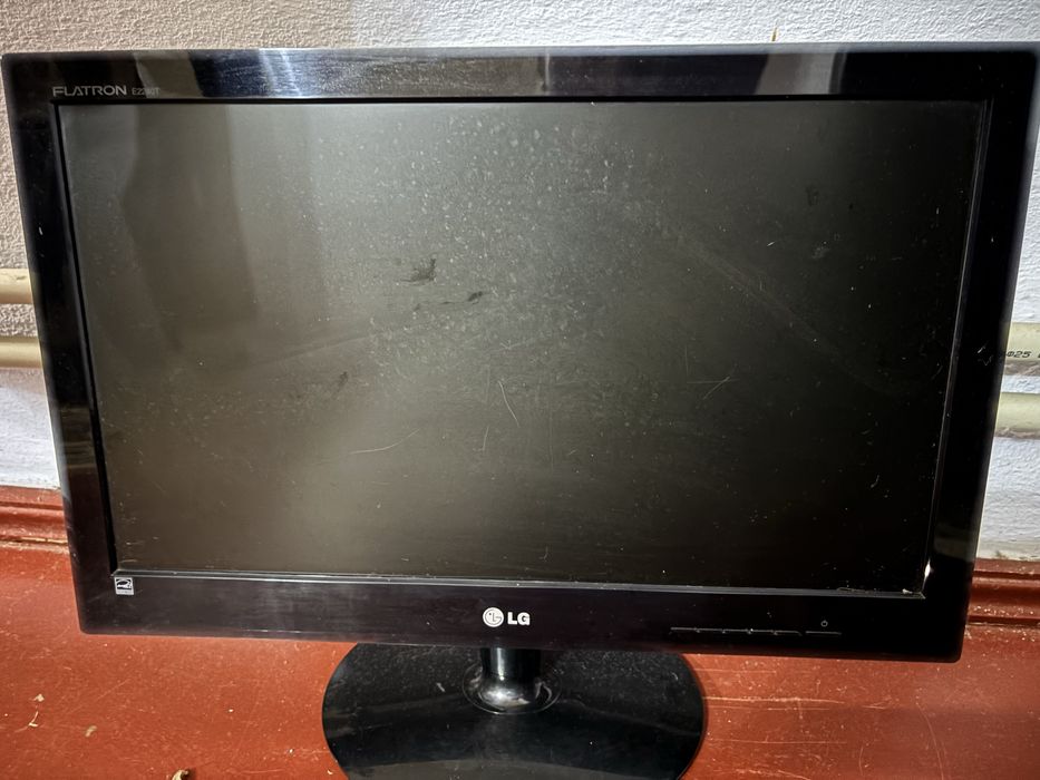 Продам манітор LG 24 дюйма