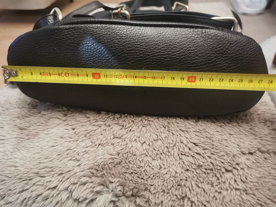 Czarny skórzany plecak torebka 2w1 damski zmieści laptopa