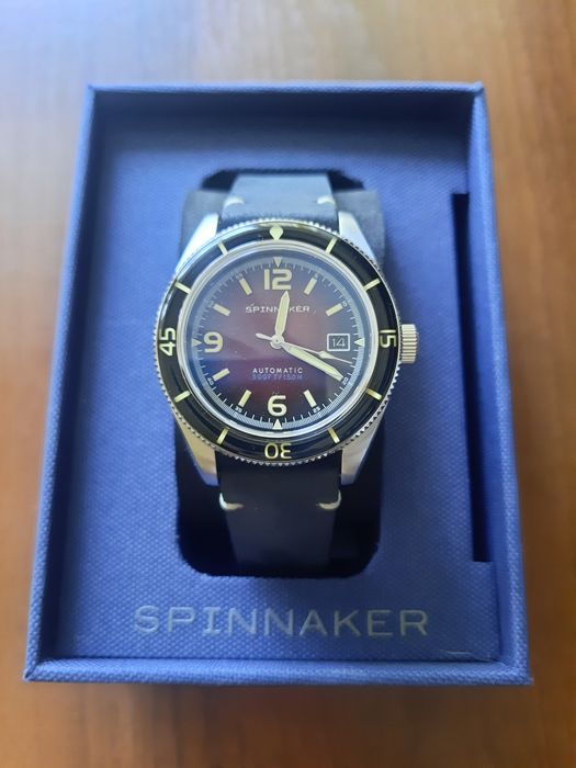 Продам механические часы Спинокер