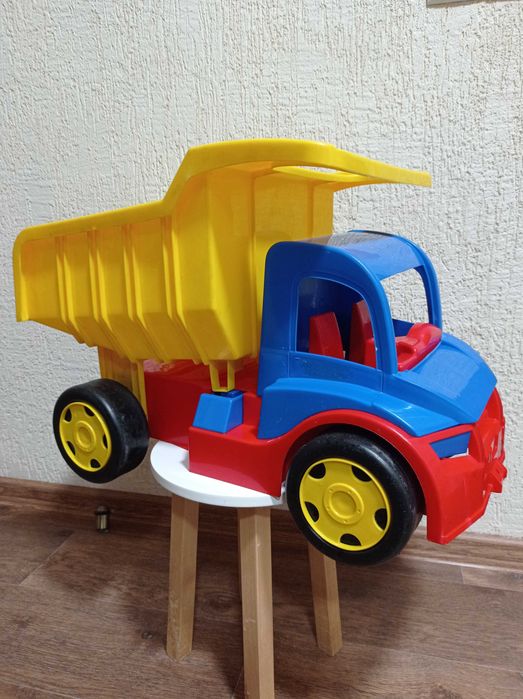 Машинка, грузовик Wader Gigant