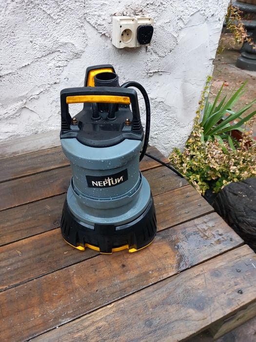 Pompa zatapialna Neptun 520 W 13500 l/h