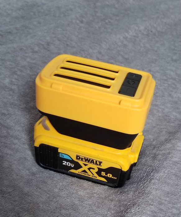 Dewalt bluetooth колонка бездротова