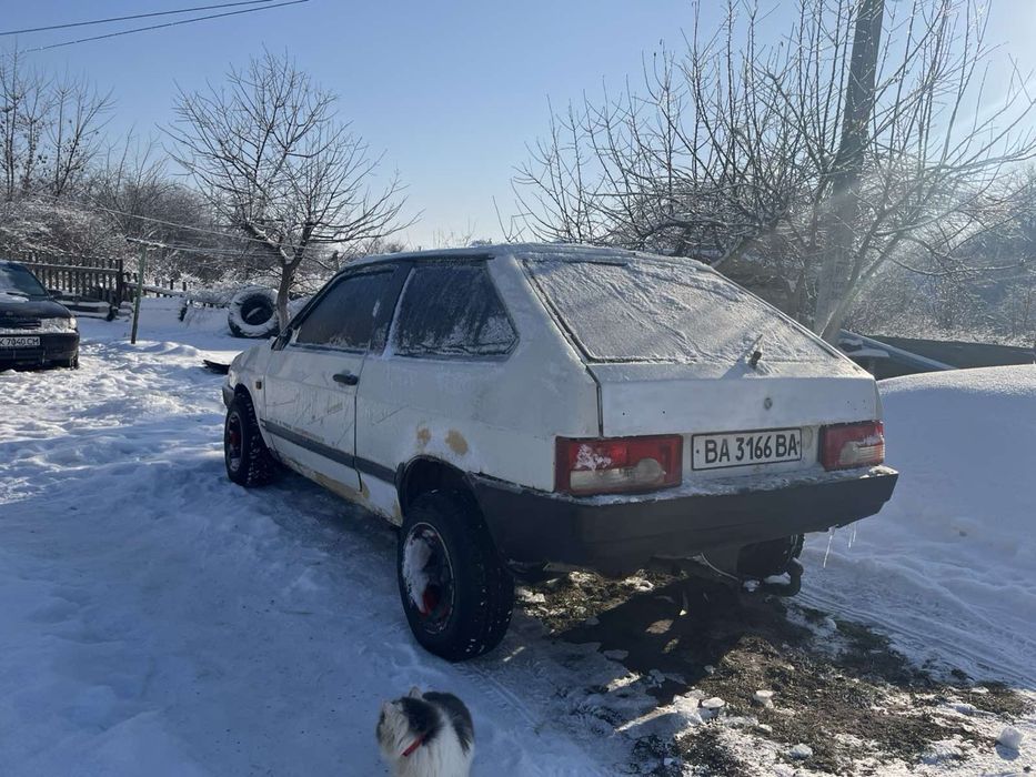 Автомобіль Ваз 2108